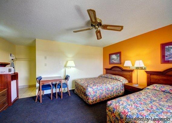 American Best Inn By Oyo I-35 Perry Экстерьер фото