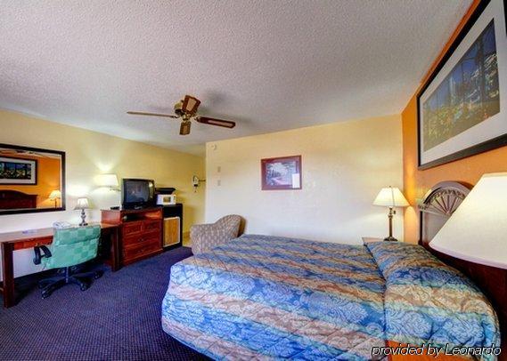 American Best Inn By Oyo I-35 Perry Экстерьер фото