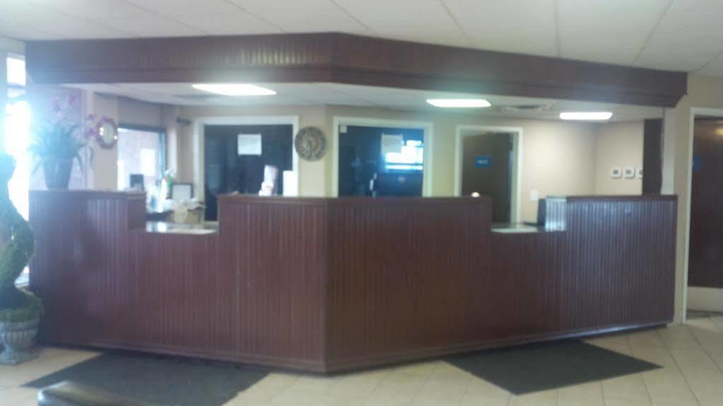 Rodeway Inn Perry Экстерьер фото